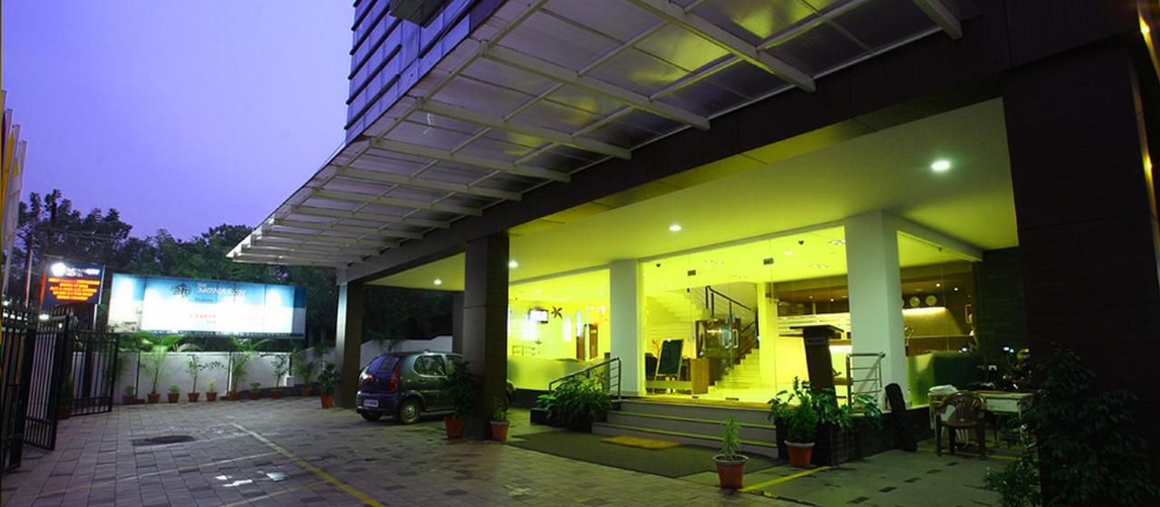 Hotel Monarch 科泽科德 外观 照片